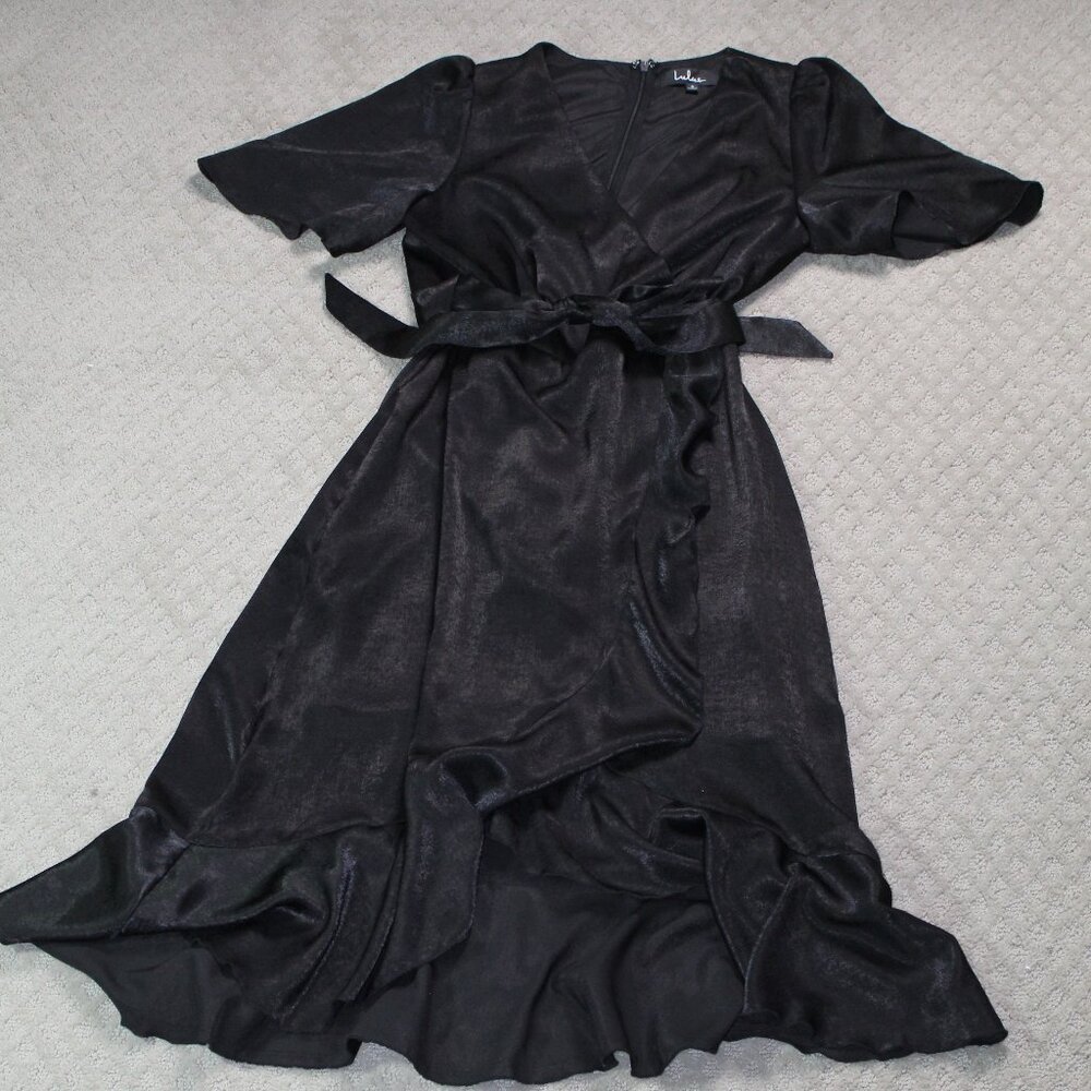 Lulus Size S Black Short Sleeve Shiny Black Ruffle Trim Midi Dress